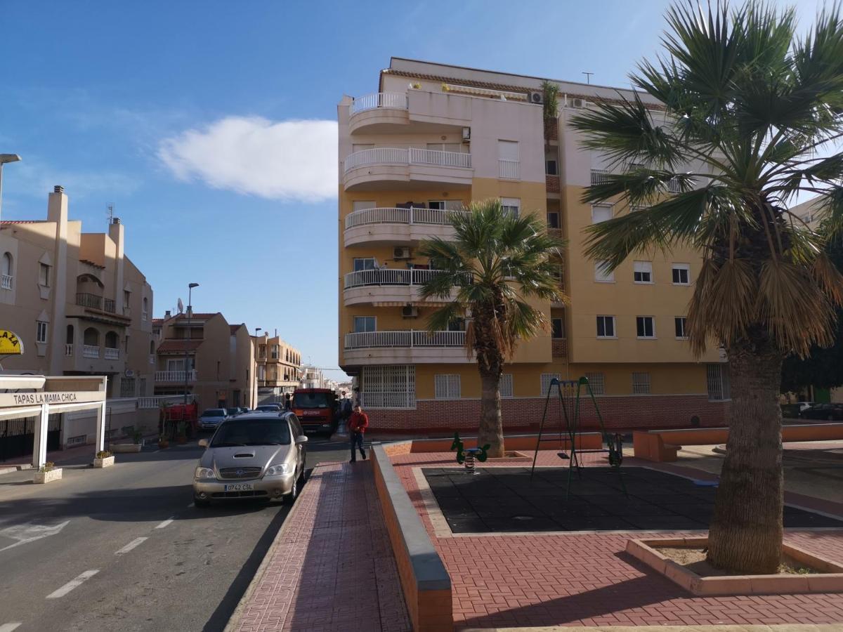 Rent An Apartment In Torrevieja Kültér fotó