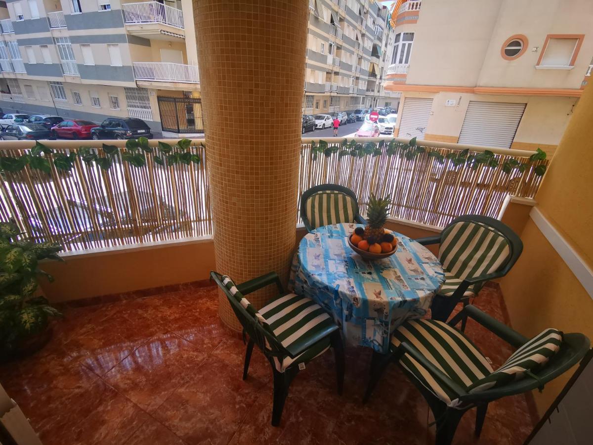 Rent An Apartment In Torrevieja Kültér fotó